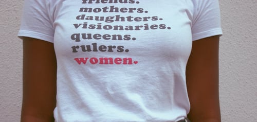 T-shirt with words that describe women